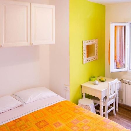Solemagia In Via Roma Guest House Vernazza المظهر الخارجي الصورة